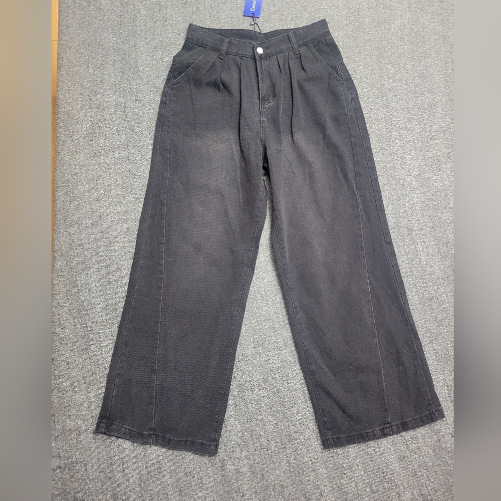 Women's Barrel pants Black Denim Jeans Wide Leg Size M pleated High Rise NWT